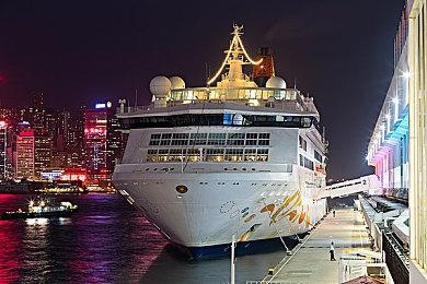 《巫师之昆特牌》国服与国际服图片对比 匕首变汤勺